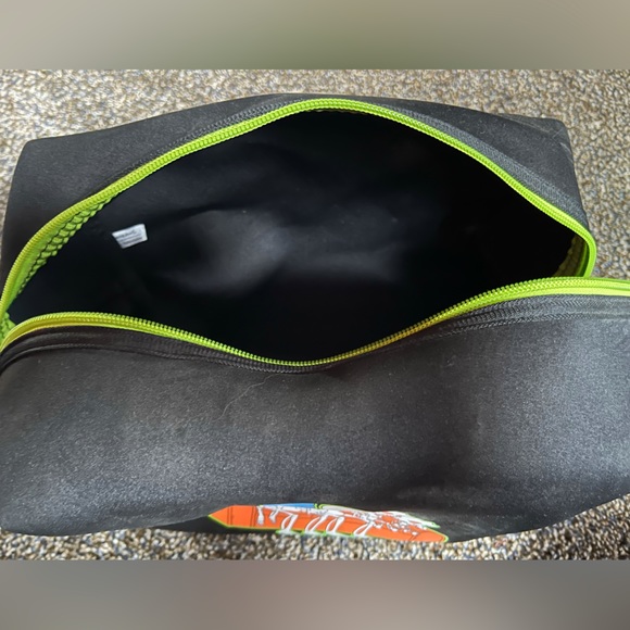 Makeup Revolution x The Simpsons Halloween Cosmetic Bag - Picture 3 of 4